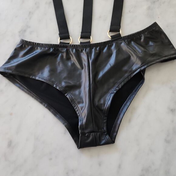 Allure booty shorts size S - Picture 2 of 6